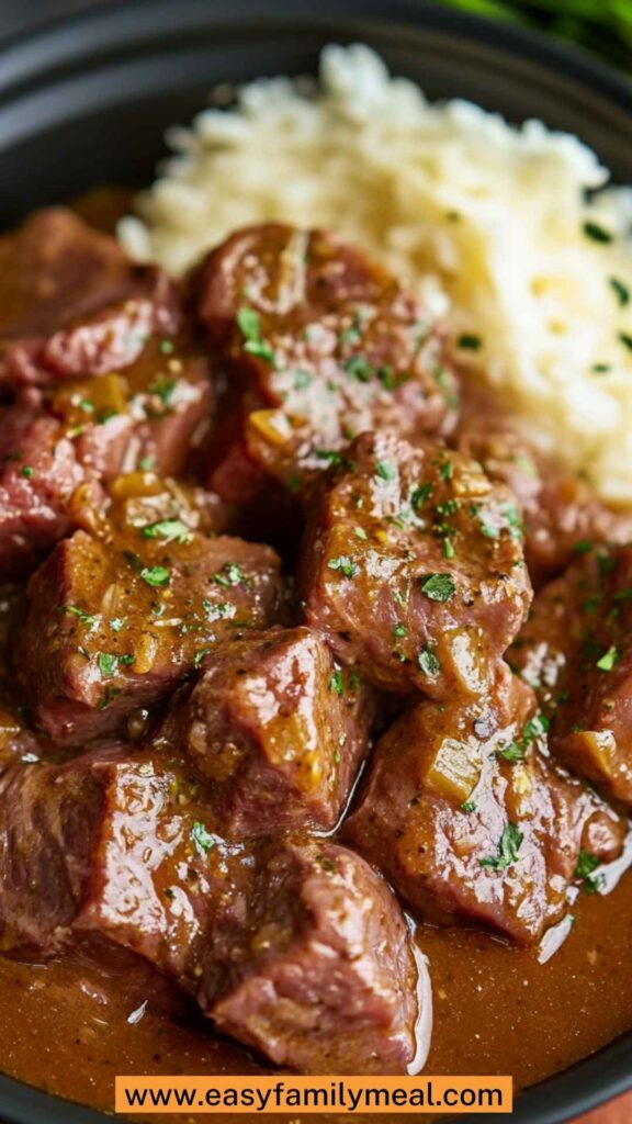 Slow Cooker Cube Steak Copycat Recipe